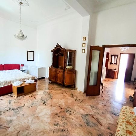 Gabry'S Home Three-Bedroom Big Apartment Near City Center & Train Station To Pisa And Florence & Ferries To Sardegna Corsica Livorno Kültér fotó